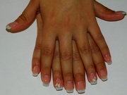 Наращивание ногтей на дому от 400 руб.