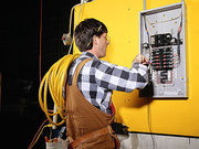 Услуги электрика. Реально быстро,  недорого,  качественно.