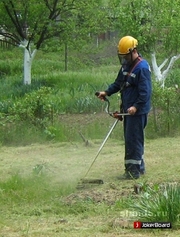 ПОКОС ТРАВЫ, СПИЛ ДЕРЕВЬЕВ, ВСПАШКА ЗЕМЛИ, УБОРКА ТЕРРИТОРИЙ.