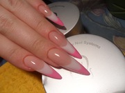 Маникюр, педикюр, наращивание ногтей