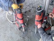 Алмазное сверление в железобетоне.