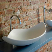 Производим под заказ мойки из искусственного камня