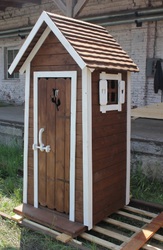 Туалеты и беседки на зависть соседям. Производство